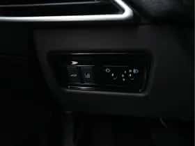 Jaguar XE thumbnail 19
