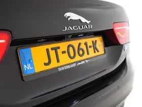 Jaguar XE thumbnail 24