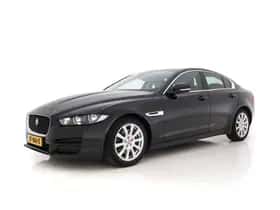Jaguar XE thumbnail 4