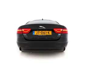Jaguar XE thumbnail 6