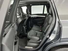 Volvo XC90 (2015) thumbnail 11