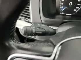 Volvo XC90 (2015) thumbnail 21