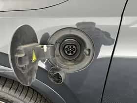 Volvo XC90 (2015) thumbnail 31