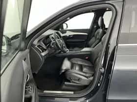 Volvo XC90 (2015) thumbnail 10