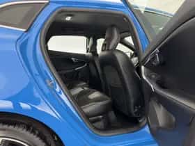 Volvo V40 (2015) thumbnail 12