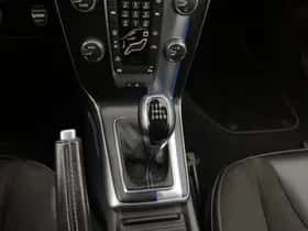 Volvo V40 (2015) thumbnail 16