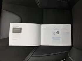 Volvo V40 (2015) thumbnail 26