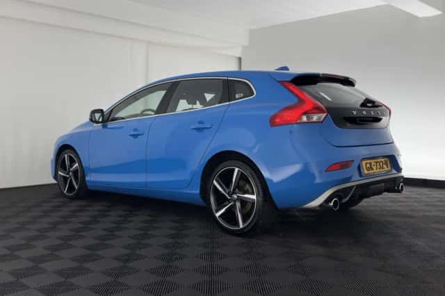 Volvo V40 (2015) thumbnail 5