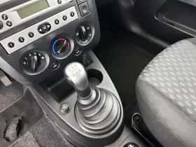 Ford Fiesta (2005) thumbnail 14