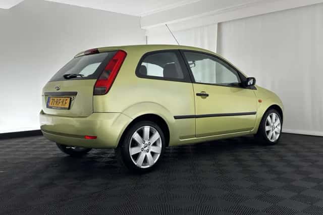 Ford Fiesta (2005) thumbnail 6