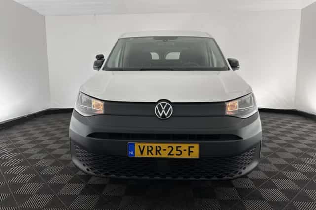 Volkswagen Caddy (2022) thumbnail 3