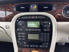Jaguar XJ (2003) thumbnail 12