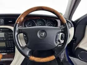 Jaguar XJ (2003) thumbnail 14
