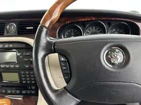 Jaguar XJ (2003) thumbnail 16