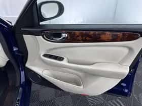Jaguar XJ (2003) thumbnail 20
