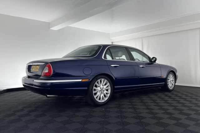 Jaguar XJ (2003) thumbnail 6