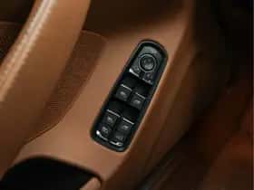 Porsche Panamera (2011) thumbnail 21