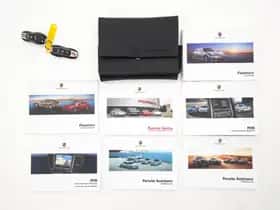 Porsche Panamera (2011) thumbnail 34
