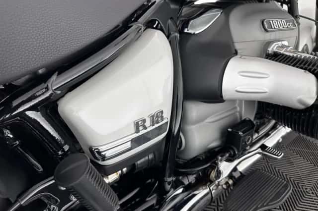 BMW R (2024) thumbnail 13
