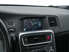 Volvo S60 (2015) thumbnail 15
