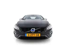 Volvo S60 (2015) thumbnail 3