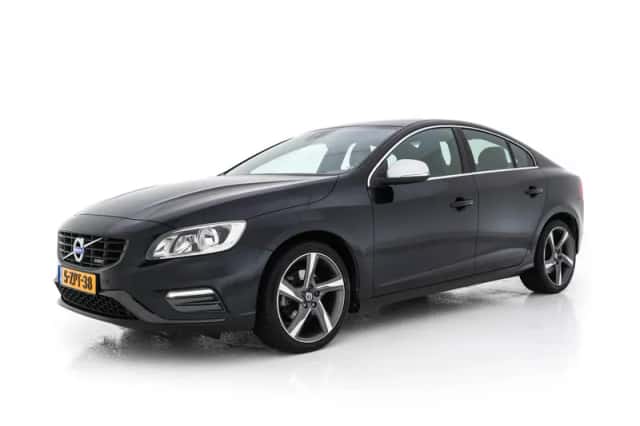 Volvo S60 (2015) thumbnail 4