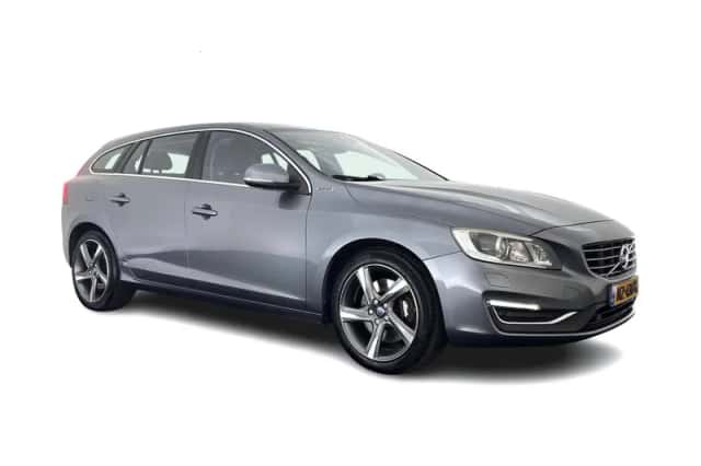Volvo V60 (2016) thumbnail 1
