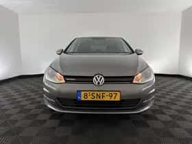 Volkswagen Golf (2013) thumbnail 3