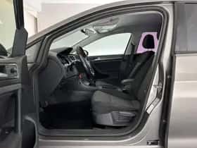 Volkswagen Golf (2013) thumbnail 9