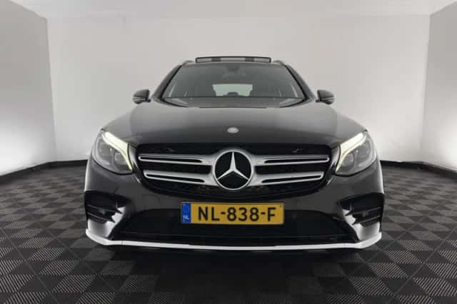 Mercedes-Benz GLC-Klasse (2017) thumbnail 3