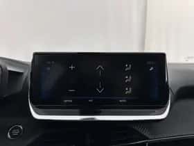 Peugeot 2008 (2021) thumbnail 16