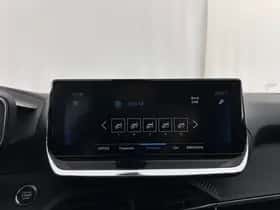 Peugeot 2008 (2021) thumbnail 19