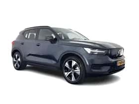 Volvo XC40 (2022)