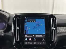 Volvo XC40 (2022) thumbnail 14