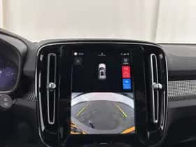 Volvo XC40 (2022) thumbnail 15