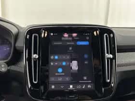 Volvo XC40 (2022) thumbnail 16