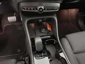 Volvo XC40 (2022) thumbnail 19