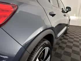 Volvo XC40 (2022) thumbnail 32