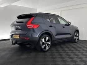 Volvo XC40 (2022) thumbnail 7