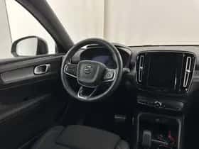 Volvo XC40 (2022) thumbnail 8