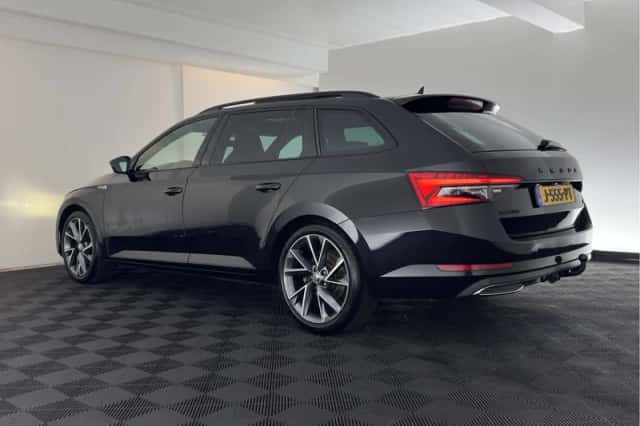 Škoda Superb (2020) thumbnail 5