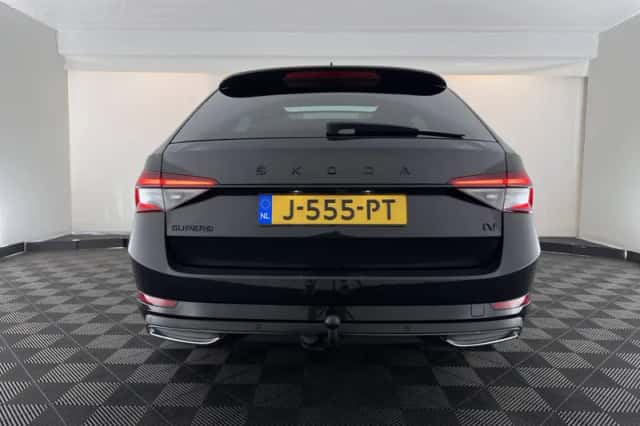 Škoda Superb (2020) thumbnail 6