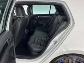 Volkswagen Golf (2015) thumbnail 11