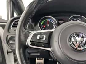 Volkswagen Golf (2015) thumbnail 20