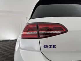 Volkswagen Golf (2015) thumbnail 28