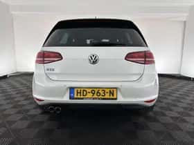 Volkswagen Golf (2015) thumbnail 6