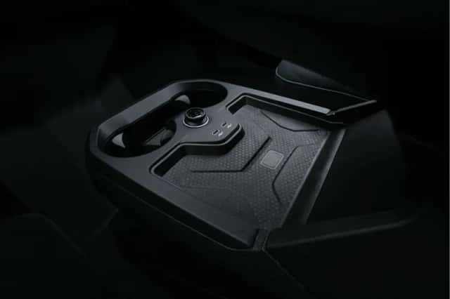 BMW iX (2022) thumbnail 15