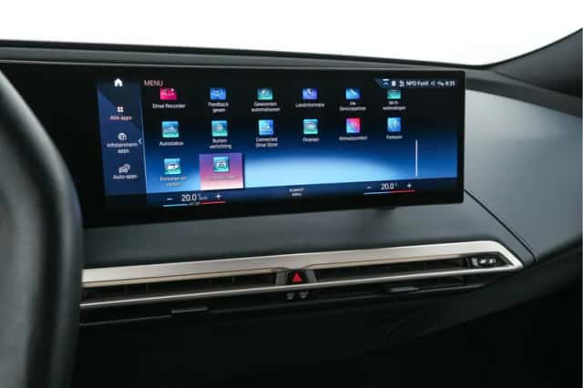 BMW iX (2022) thumbnail 24