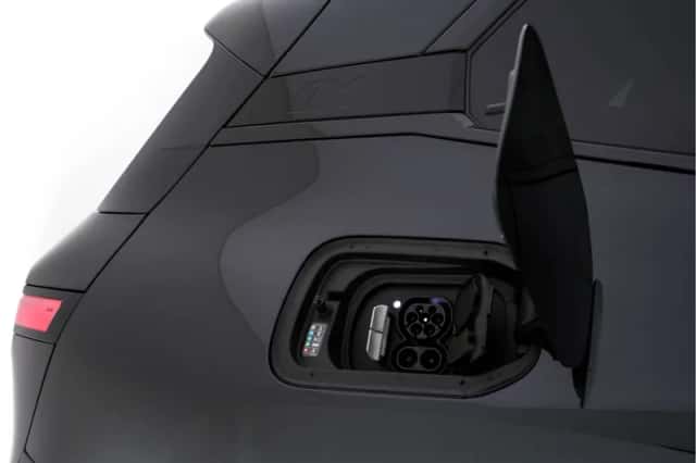 BMW iX (2022) thumbnail 47