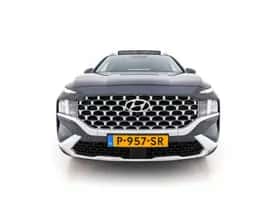 Hyundai Santa Fe (2022) thumbnail 3